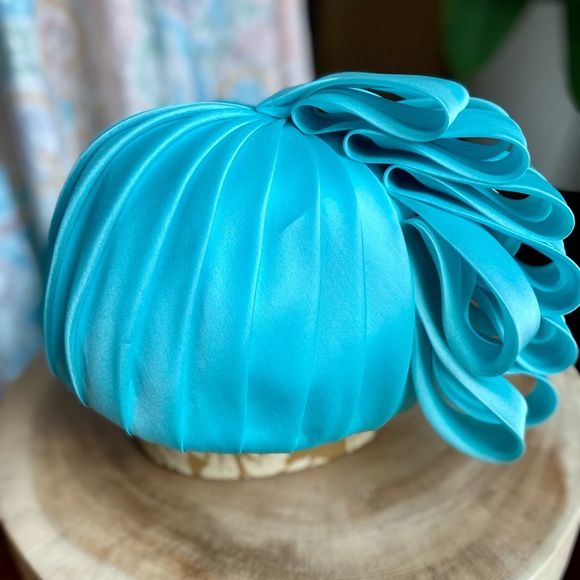 Vintage 1960s Sculptural Fantasy Silk Hat Fascinator Kentucky Derby Blue Hat - Picture 1 of 7